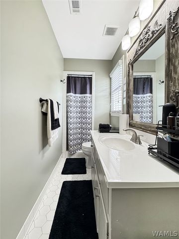 818 53rd E, Tuscaloosa, AL 35404