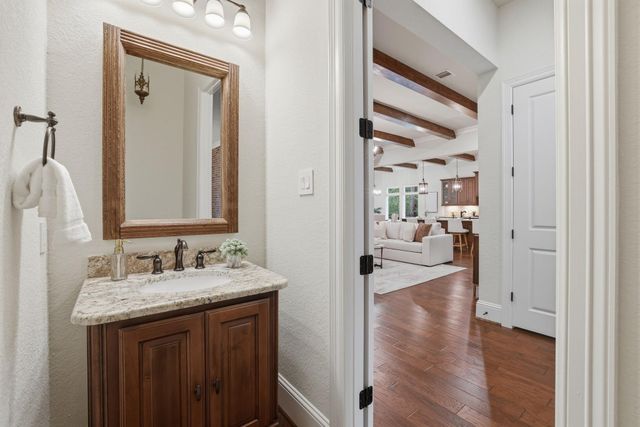 137 Sanderling Lane, Montgomery, TX 77316