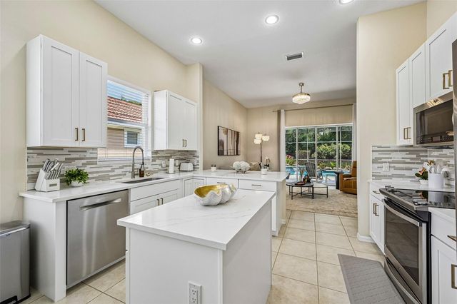 7760 US OPEN LOOP, Lakewood Ranch, FL 34202