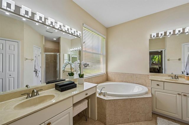 7760 US OPEN LOOP, Lakewood Ranch, FL 34202