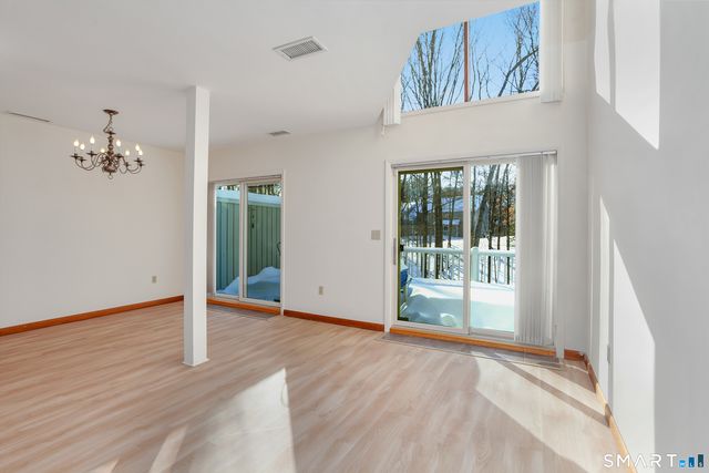 743 West Main Street APT H, Cheshire, CT 06410