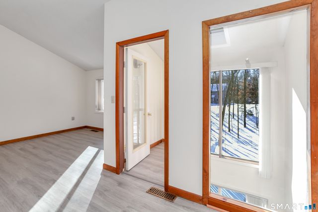 743 West Main Street APT H, Cheshire, CT 06410