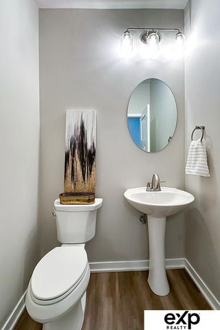 7919 N 93rd Street, Omaha, NE 68122