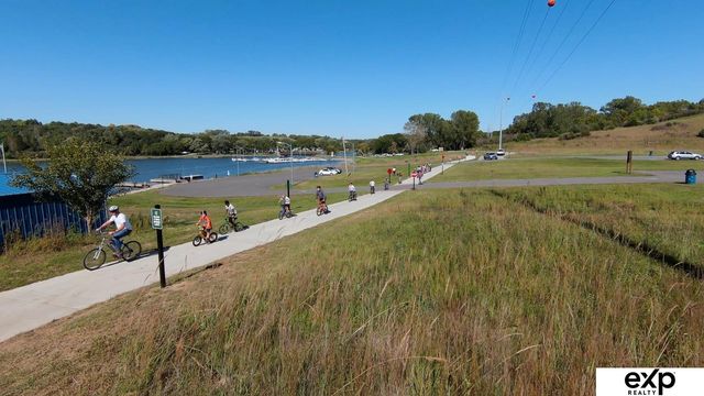 7919 N 93rd Street, Omaha, NE 68122