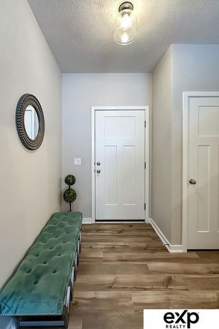 7919 N 93rd Street, Omaha, NE 68122