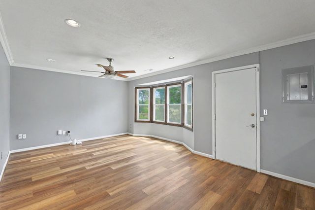 2746 N Iva, Wichita, KS 67220