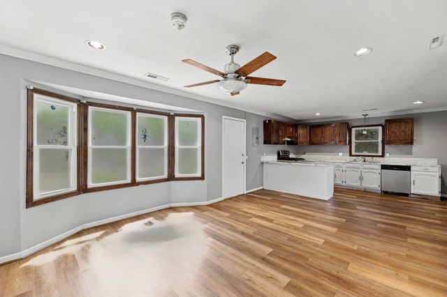 2746 N Iva, Wichita, KS 67220