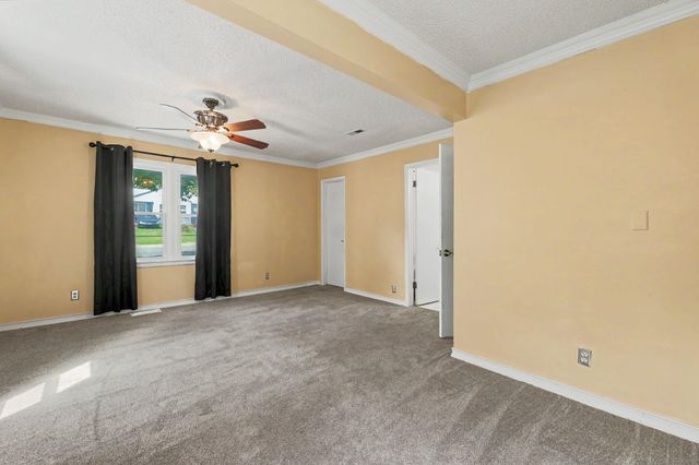 2746 N Iva, Wichita, KS 67220