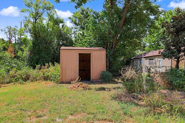 2746 N Iva, Wichita, KS 67220
