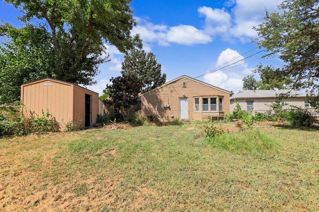 2746 N Iva, Wichita, KS 67220