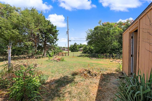 2746 N Iva, Wichita, KS 67220