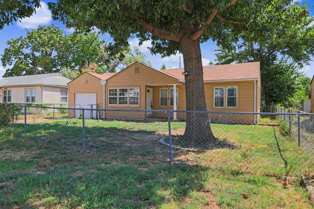 2746 N Iva, Wichita, KS 67220