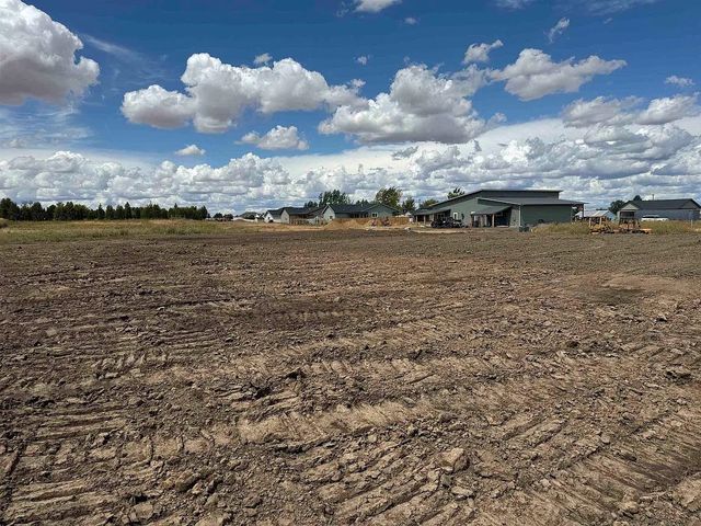 635 E Summit Ave, Reardan, WA 99029