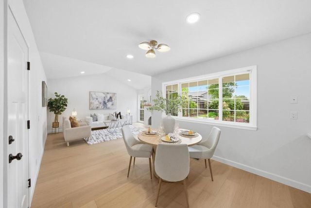 5343 Hounds, San Jose, CA 95135