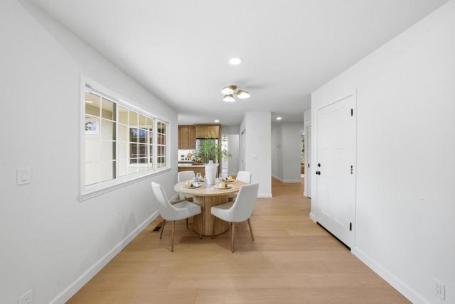 5343 Hounds, San Jose, CA 95135
