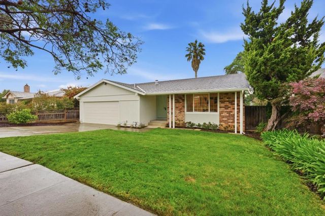 5343 Hounds, San Jose, CA 95135