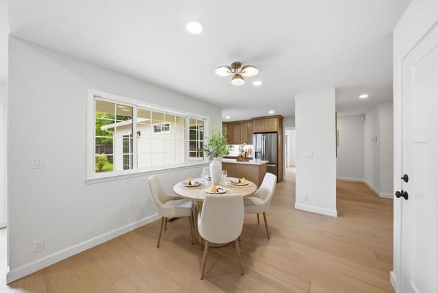 5343 Hounds, San Jose, CA 95135