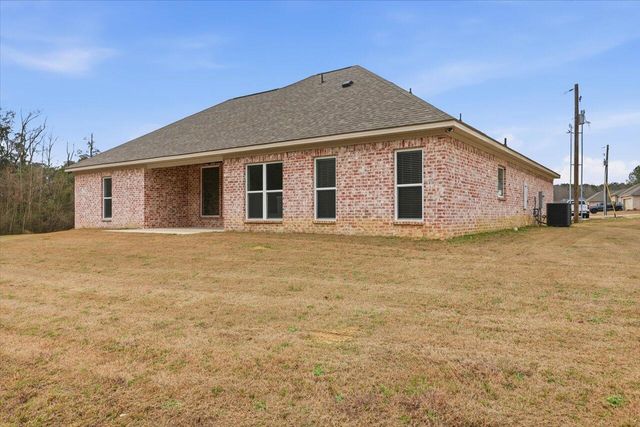 213 Dolly Ln., Magee, MS 39111