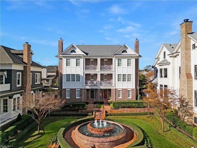4056 Harlow ST, Virginia Beach, VA 23451