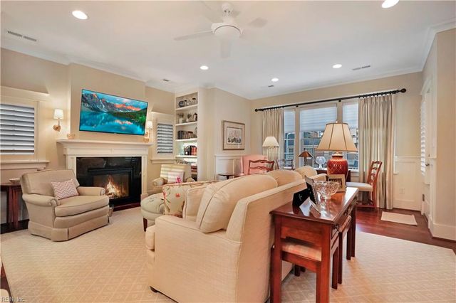4056 Harlow ST, Virginia Beach, VA 23451