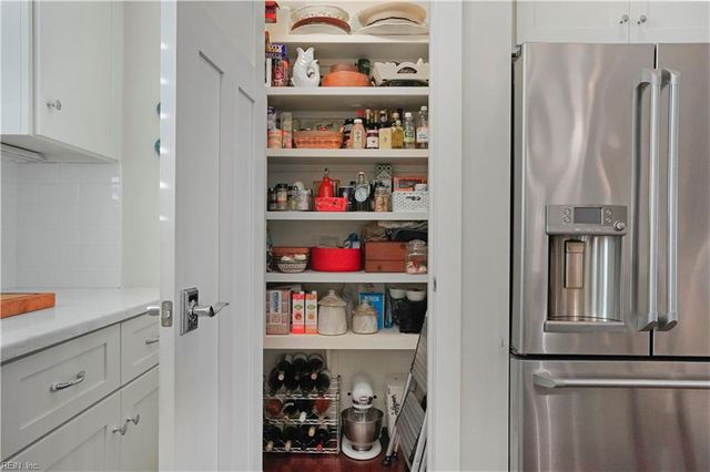 4056 Harlow ST, Virginia Beach, VA 23451