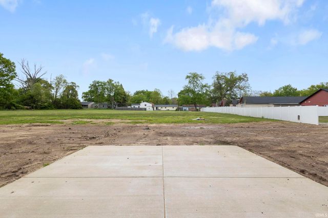 4810 York Drive, South Bend, IN 46614