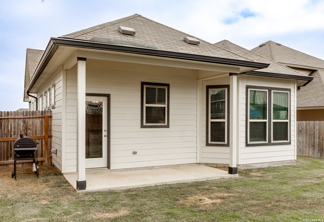 952 Windflower, New Braunfels, TX 78130