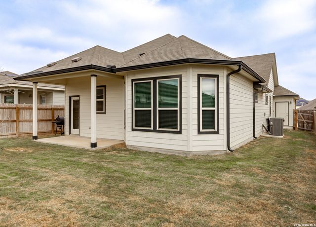 952 Windflower, New Braunfels, TX 78130