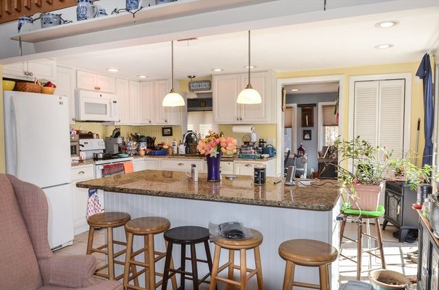 60 Marlboro Rd, Berlin, MA 01503