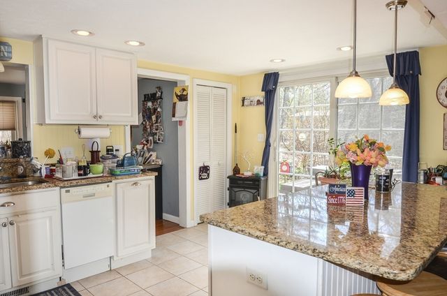 60 Marlboro Rd, Berlin, MA 01503