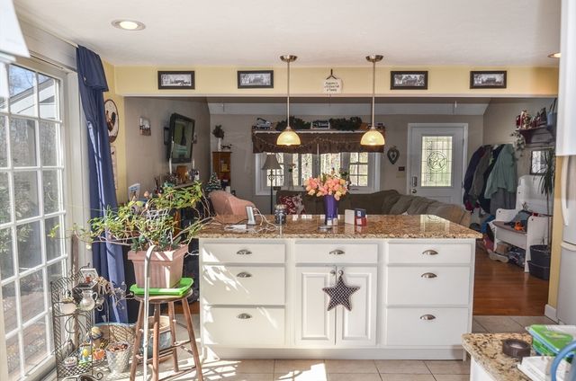 60 Marlboro Rd, Berlin, MA 01503