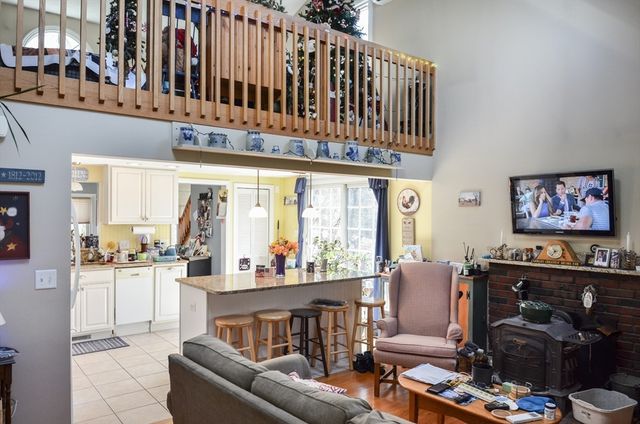 60 Marlboro Rd, Berlin, MA 01503