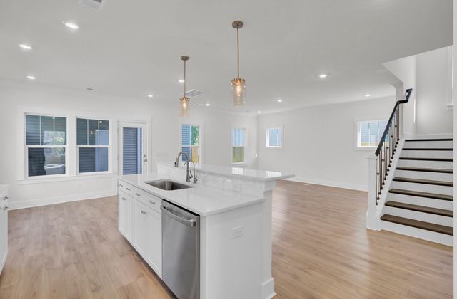 209 O'Malley Drive, Summerville, SC 29483