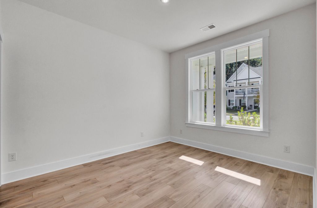 Image 40 of property listing at 209 O'Malley Drive, Summerville, SC 29483