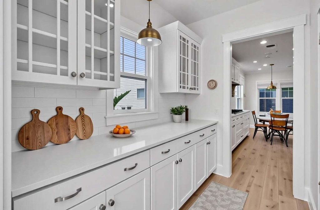 Image 5 of property listing at 209 O'Malley Drive, Summerville, SC 29483