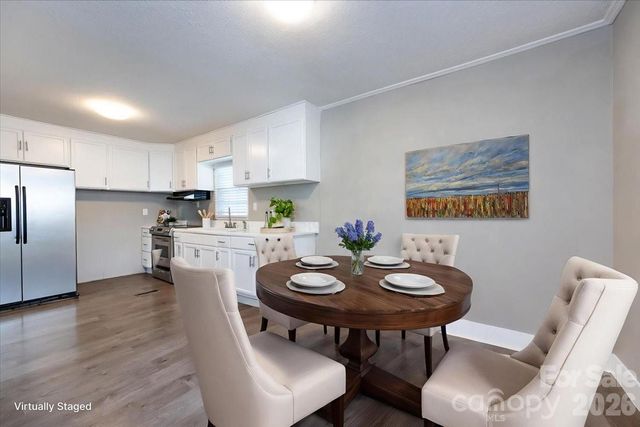 406 Robinson Clemmer Road, Dallas, NC 28034