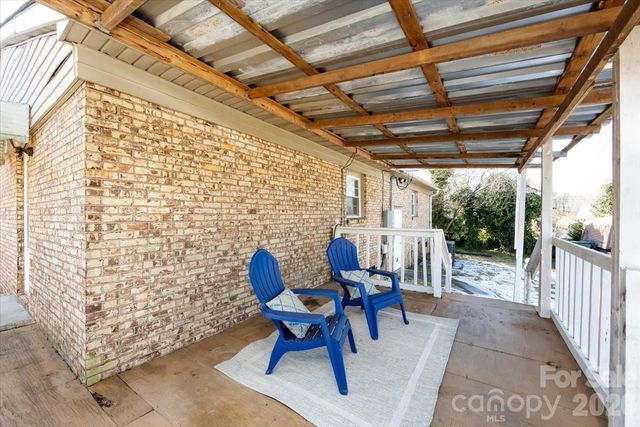 406 Robinson Clemmer Road, Dallas, NC 28034