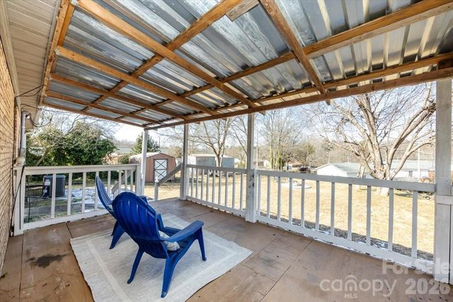 406 Robinson Clemmer Road, Dallas, NC 28034