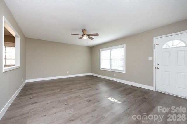 406 Robinson Clemmer Road, Dallas, NC 28034