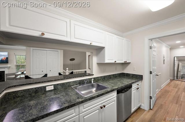 3601 Tremonte Circle, Rochester, MI 48306