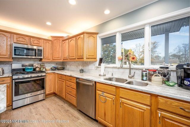 22 Queen Ann Road, Brick, NJ 08723