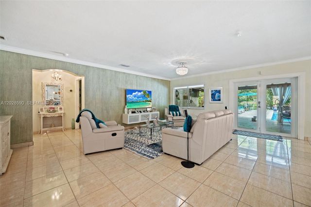 13700 N Miami Avenue, Miami, FL 33168