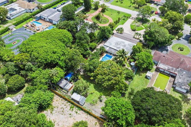 13700 N Miami Avenue, Miami, FL 33168
