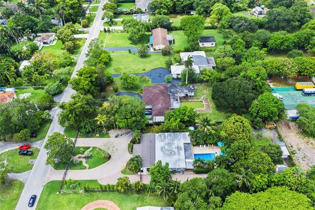 13700 N Miami Avenue, Miami, FL 33168