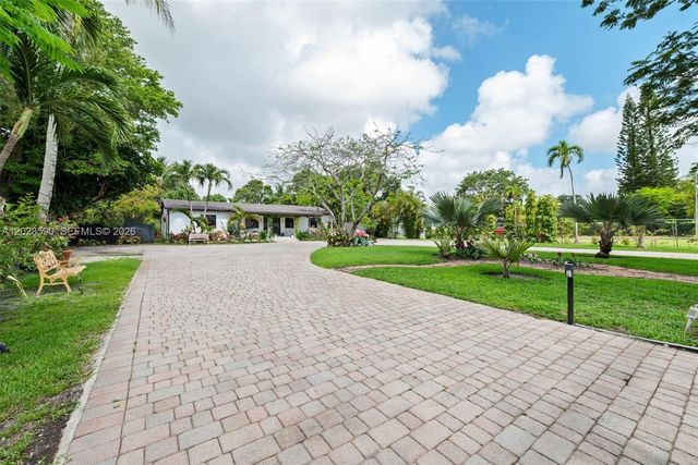 13700 N Miami Avenue, Miami, FL 33168
