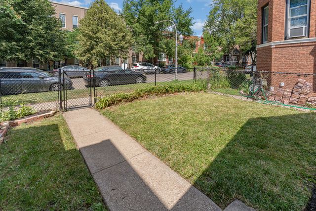 527 N Saint Louis Avenue, Chicago, IL 60624