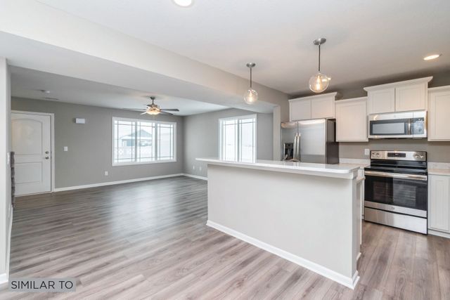 598 NE Hart Lane, Ankeny, IA 50021