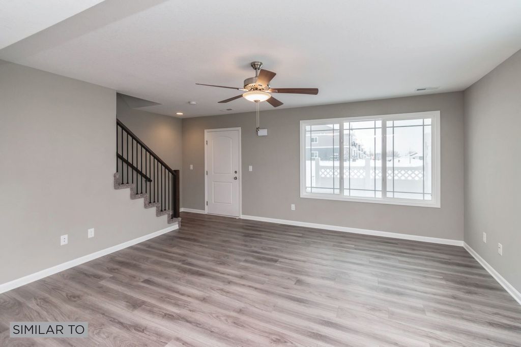 598 NE Hart Lane, Ankeny, IA 50021