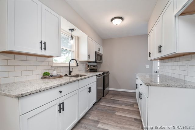 1809 Jonquil Drive, Jeffersonville, IN 47130