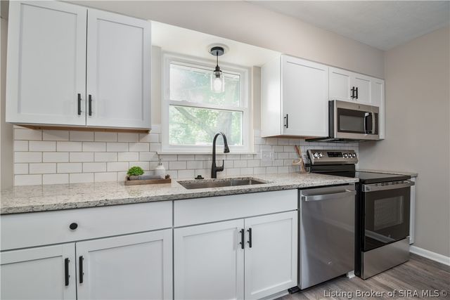 1809 Jonquil Drive, Jeffersonville, IN 47130